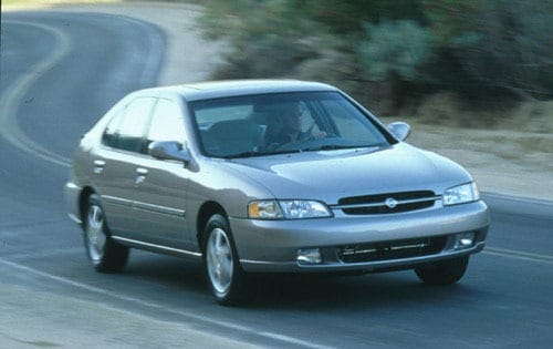 1999 Nissan Altima 4 Dr SE Sedan