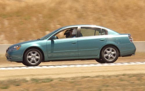 2002 Nissan Altima exterior E