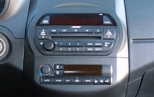 2002 Nissan Altima interior CC