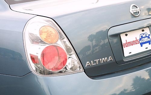2004 Nissan Altima exterior FBDG