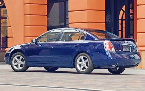 2005 Nissan Altima 3.5 SE 4dr Sedan