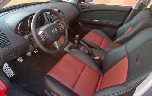 2006 Nissan Altima interior I