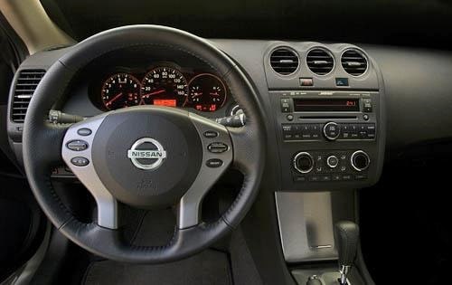 2008 Nissan Altima interior D