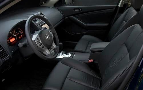 2009 Nissan Altima interior I