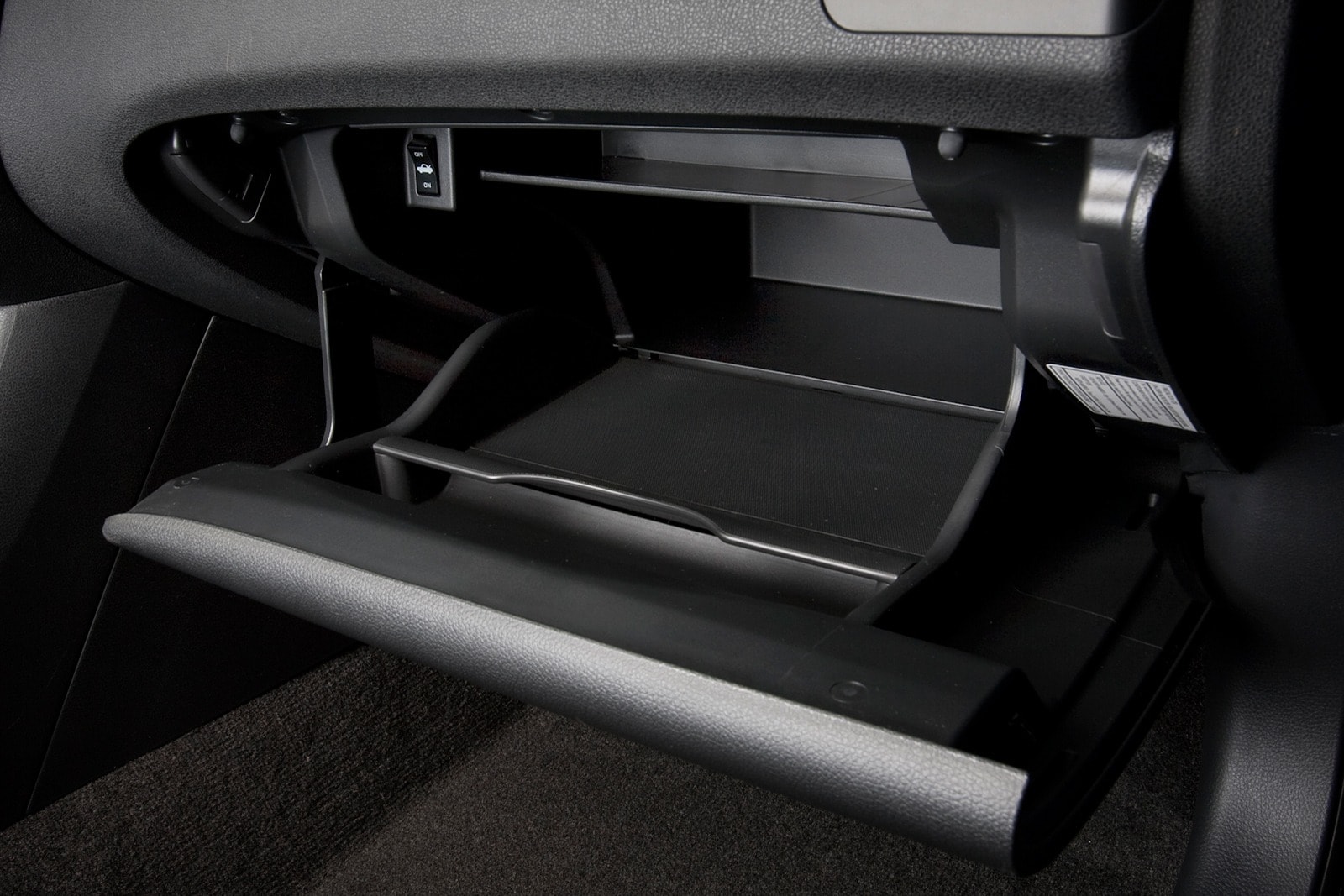 2010 Nissan Altima interior DETAIL