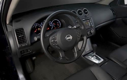 2012 Nissan Altima interior I