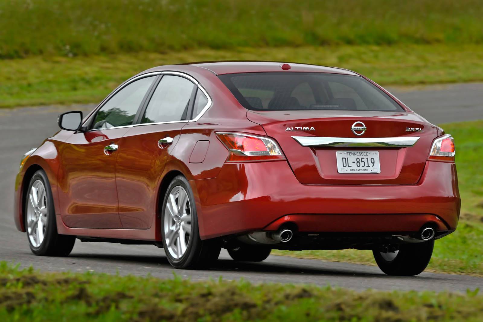 2013 Nissan Altima 3.5 SL Sedan Exterior
