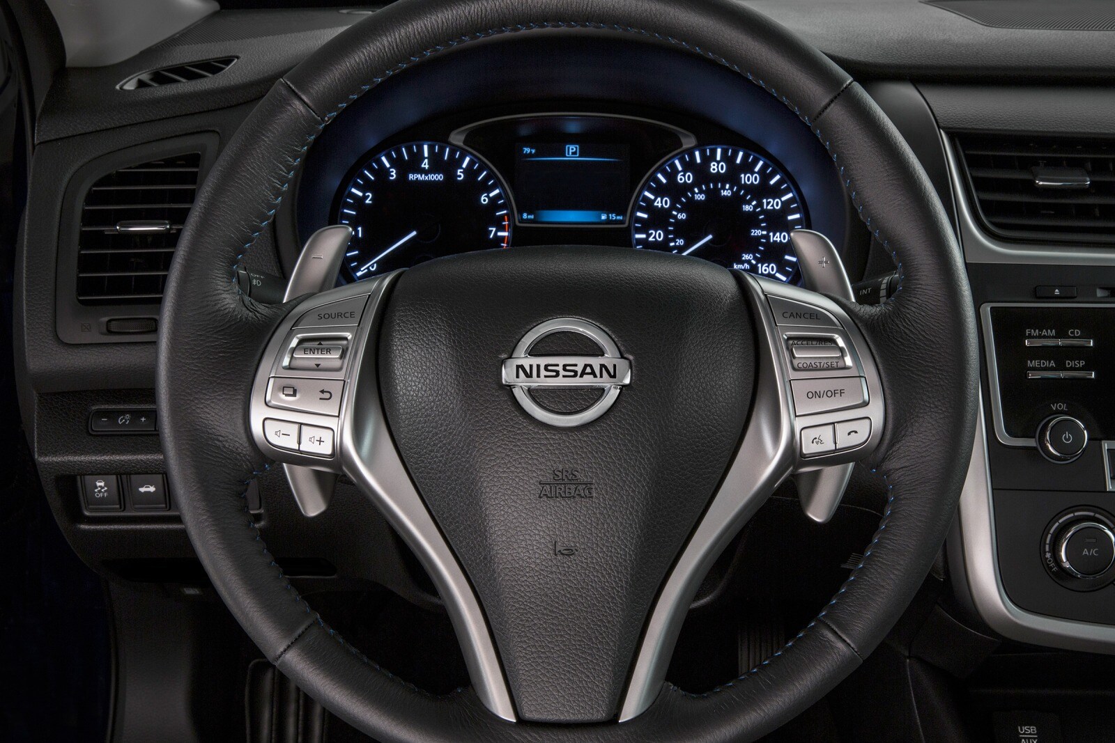 2016 Nissan Altima interior SWD