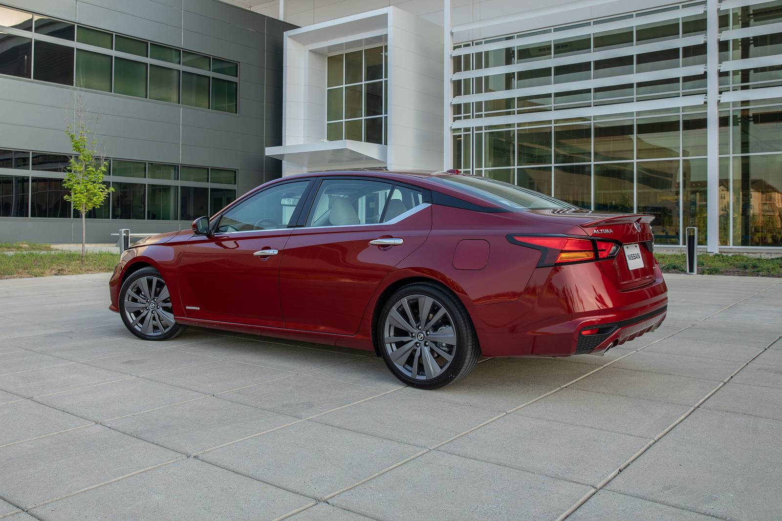 2019 Nissan Altima exterior FQ