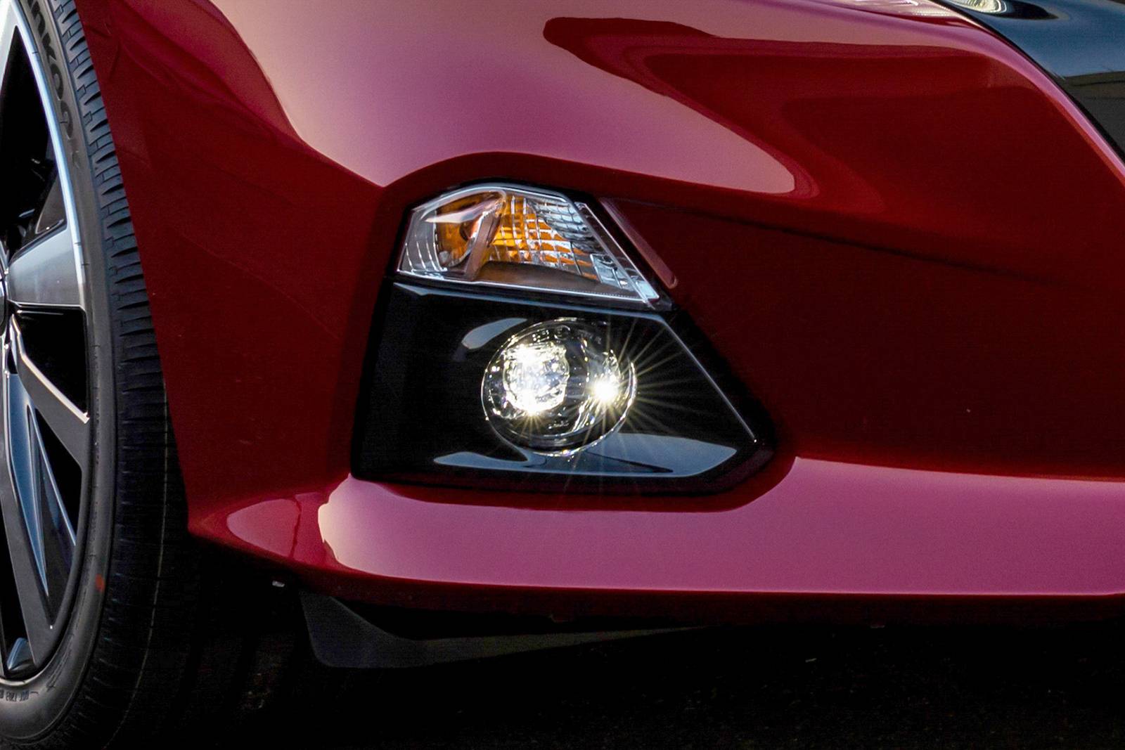 2019 Nissan Altima exterior FOG