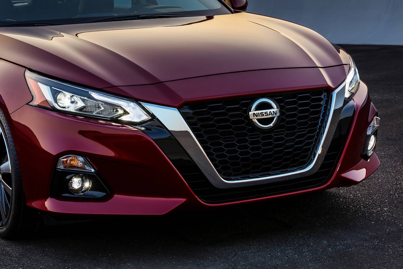 2019 Nissan Altima exterior FBDG