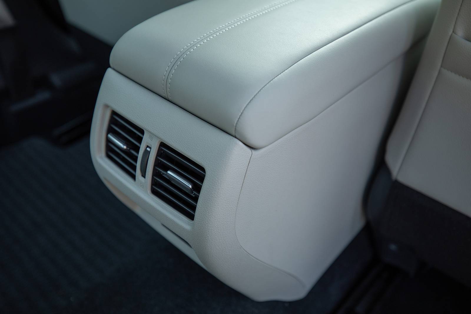 2019 Nissan Altima front safety DETAIL