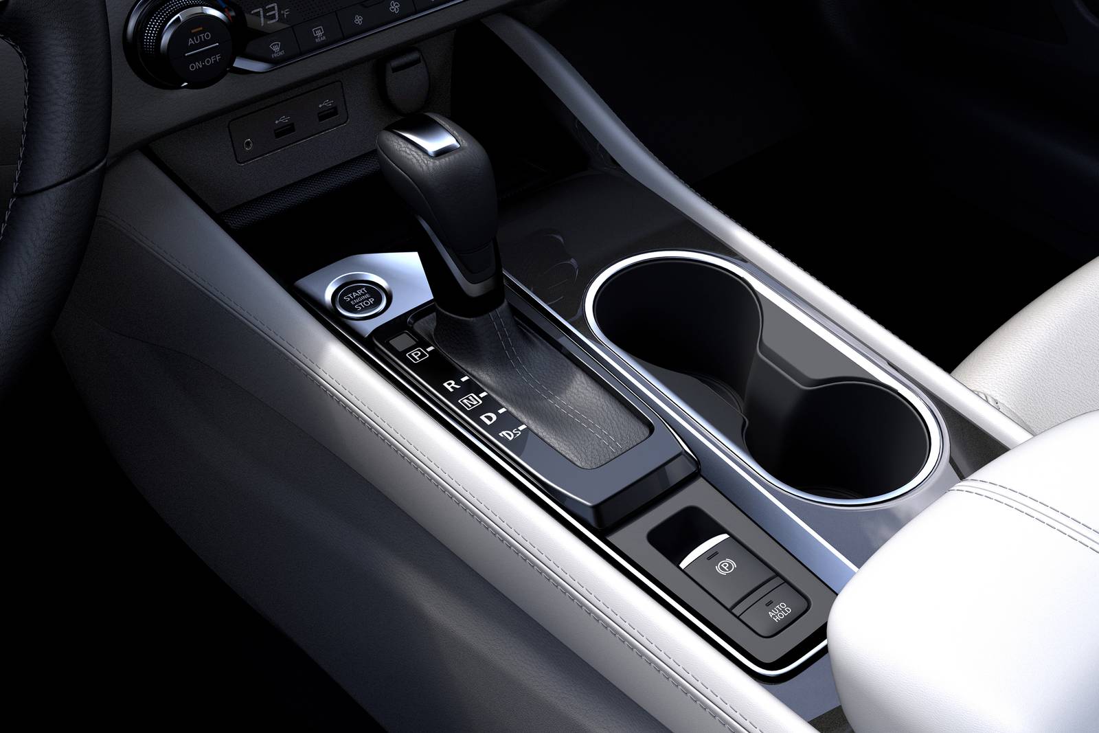 2019 Nissan Altima interior SHF