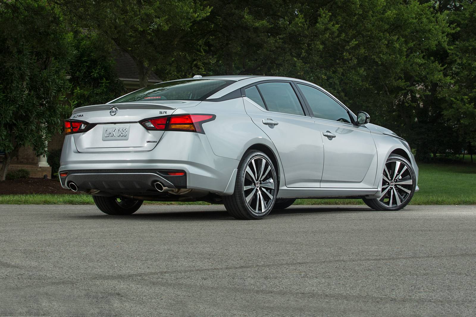 2019 Nissan Altima exterior F