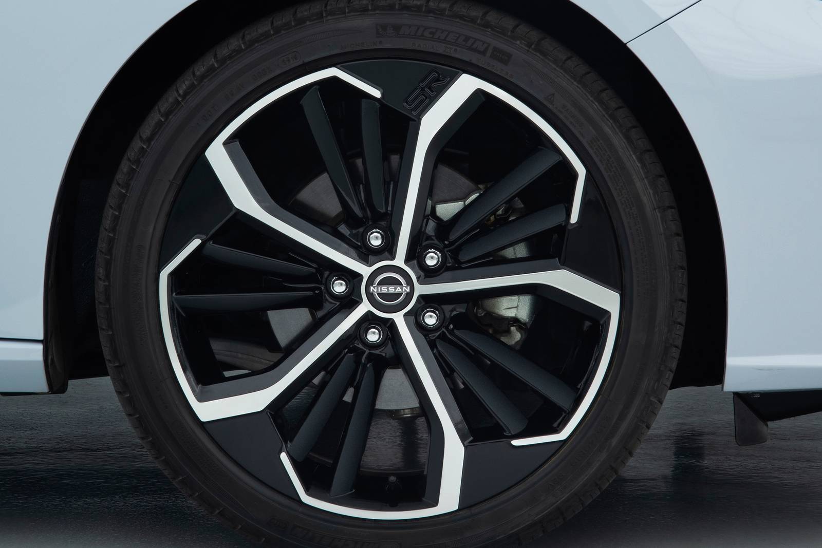 2023 Nissan Altima exterior W