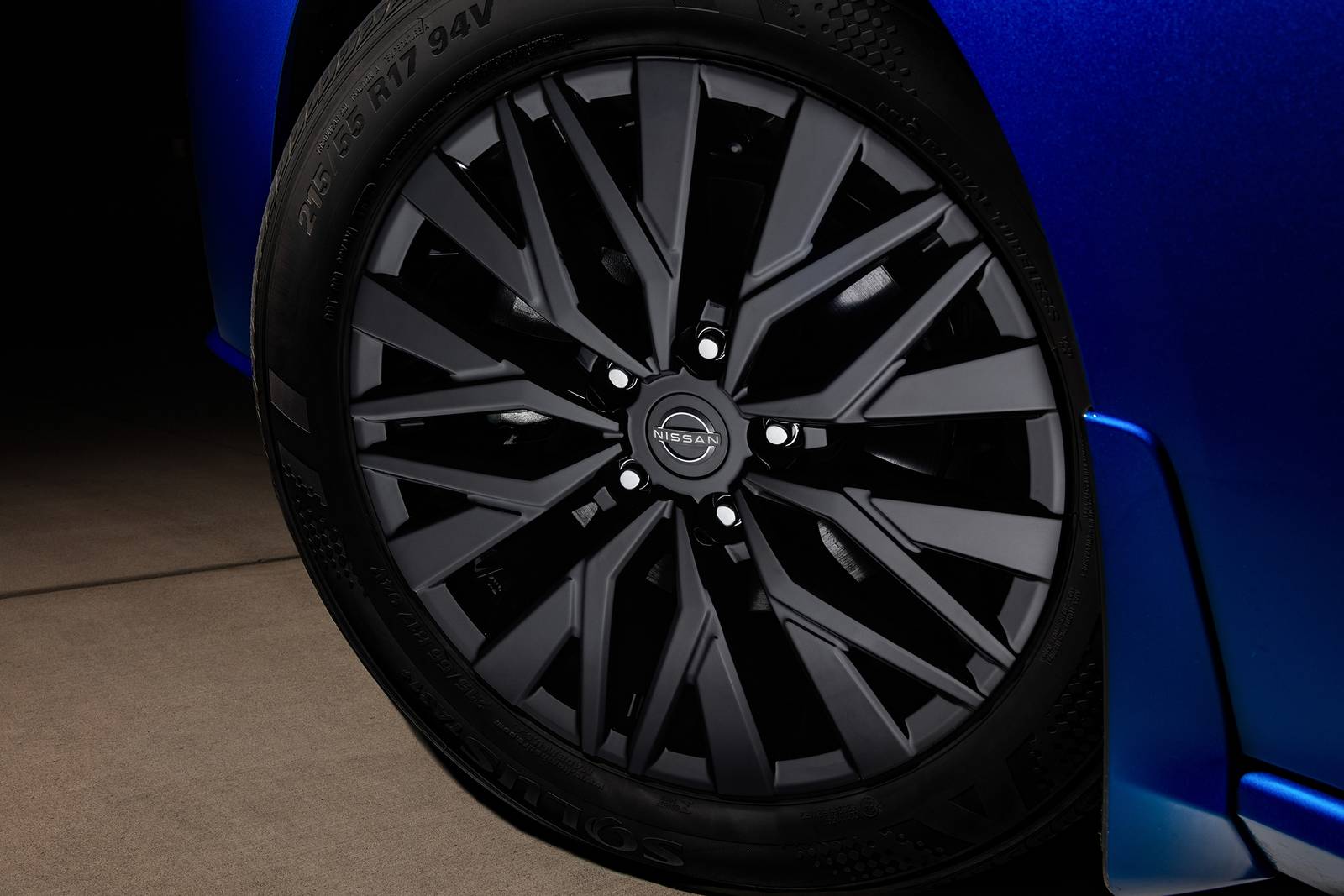 2025 Nissan Altima exterior W