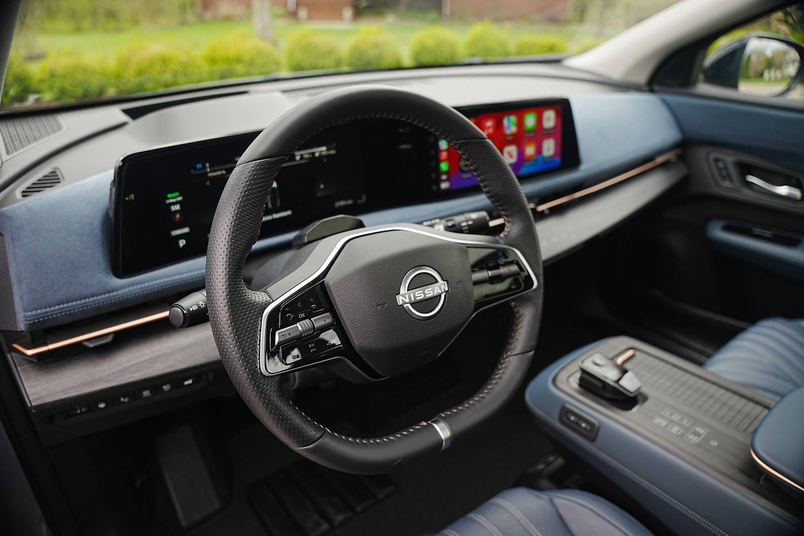 2025 Nissan Ariya interior SWD