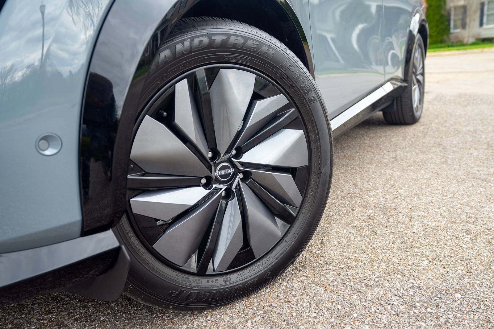 2025 Nissan Ariya exterior W