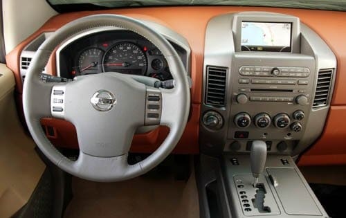 2004 Nissan Armada interior D