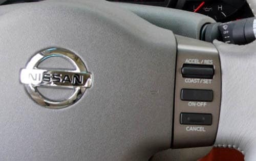 2004 Nissan Armada interior DETAIL