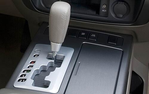 2008 Nissan Armada interior CC