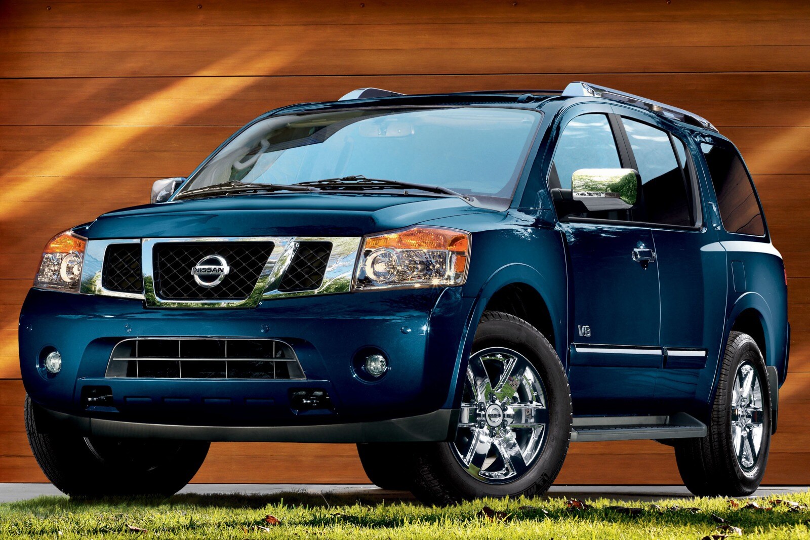 2010 Nissan Armada Platinum 4dr SUV Exterior