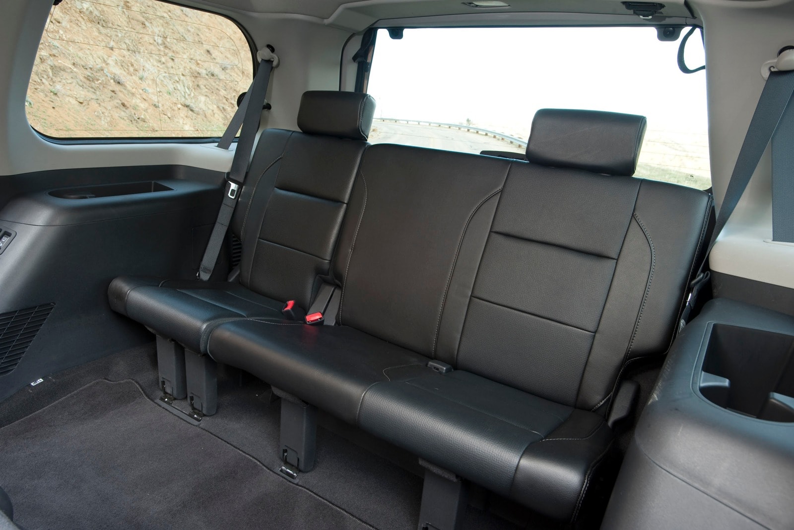 2012 Nissan Armada interior RI