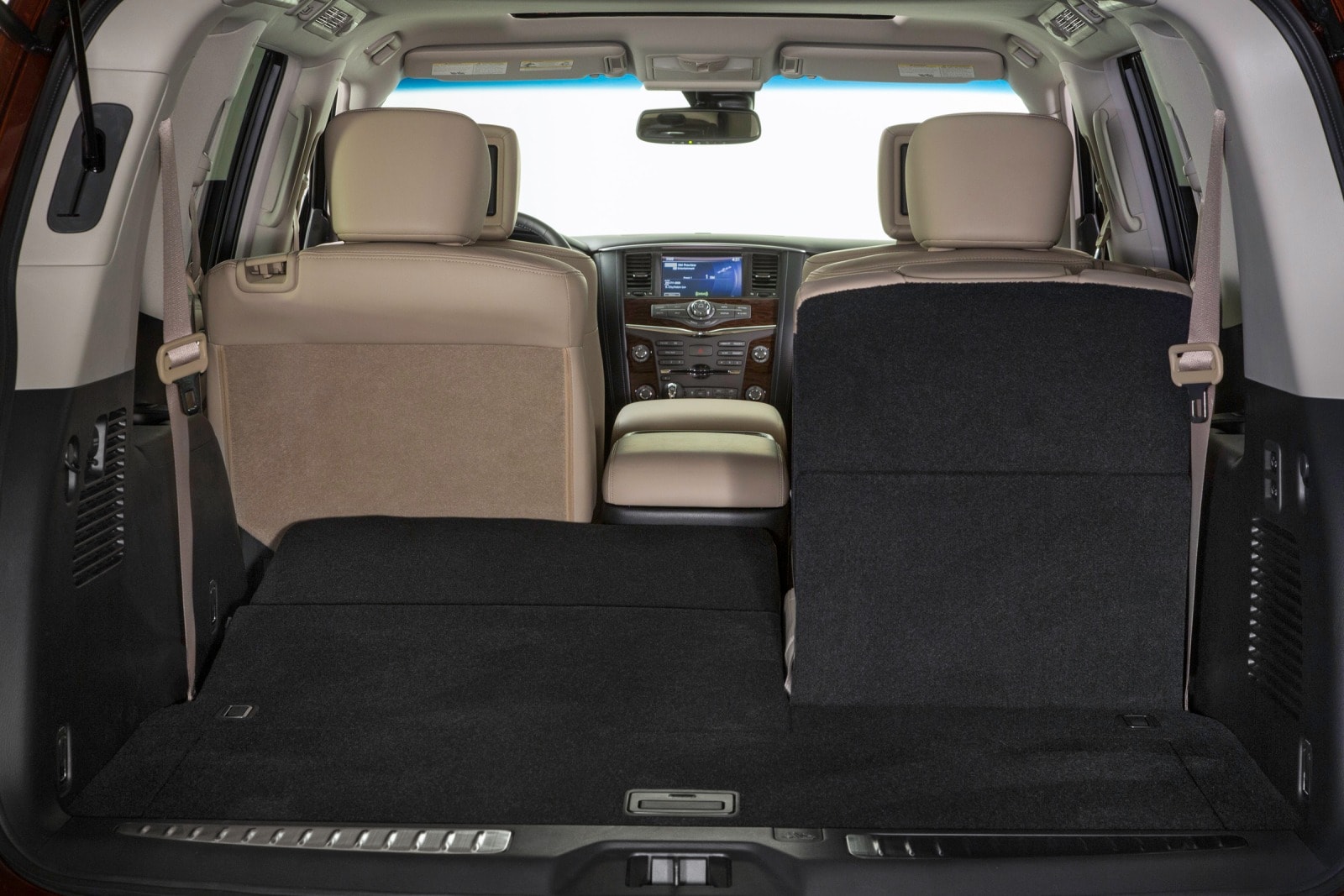 2017 Nissan Armada interior RSD