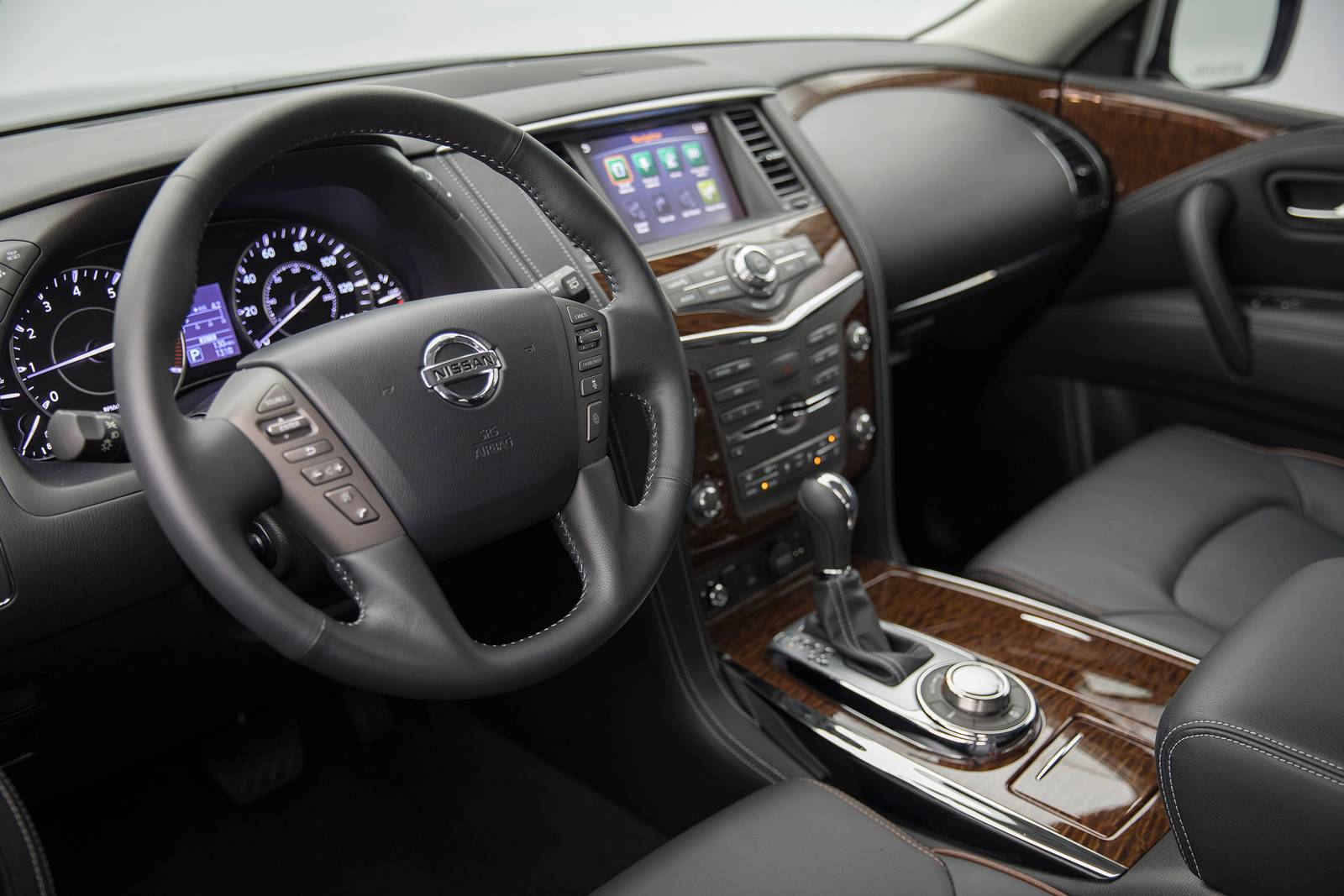 2018 Nissan Armada interior SWD