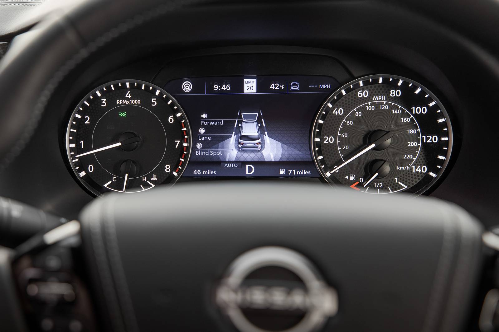 2021 Nissan Armada interior G