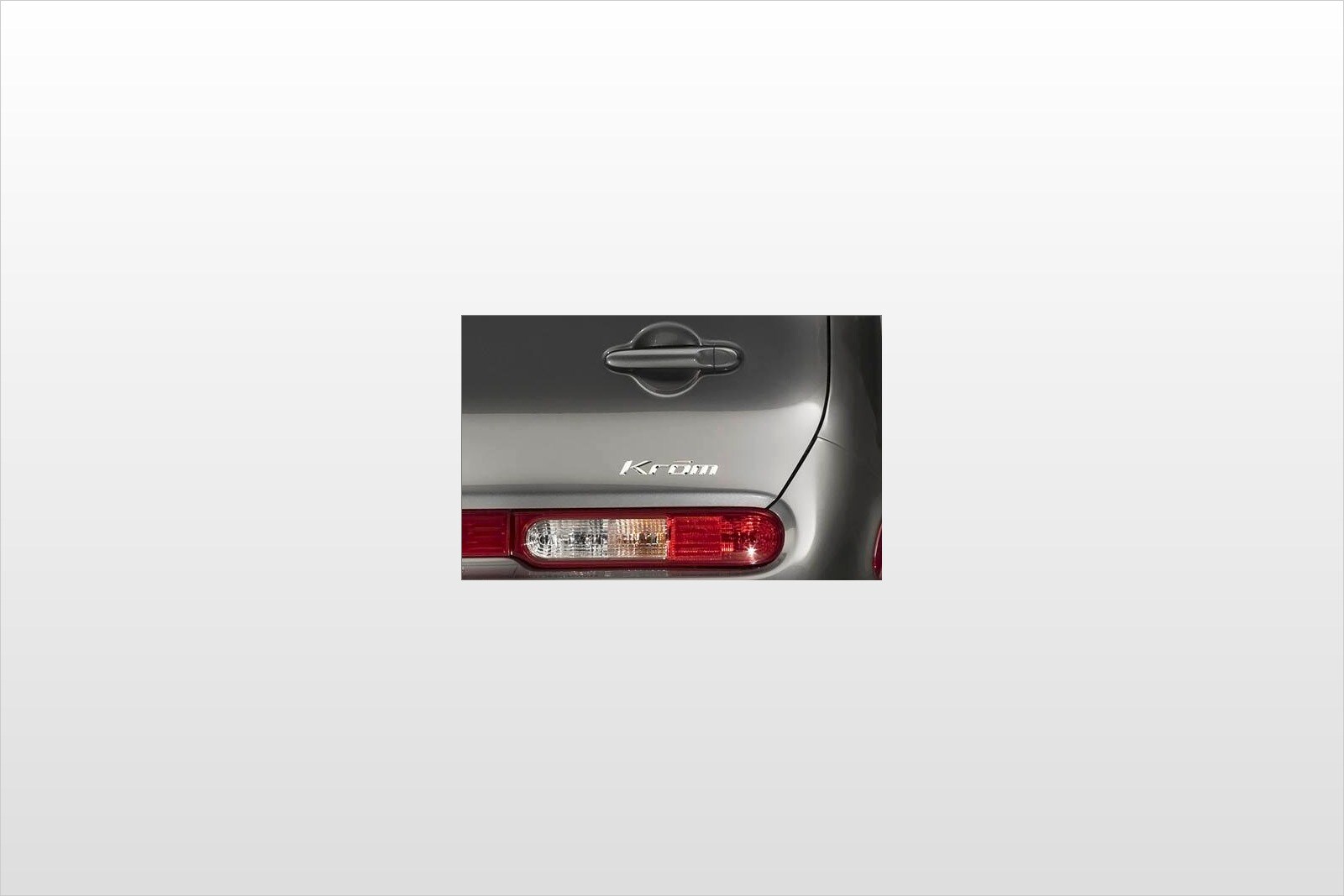 2009 Nissan Cube exterior FBDG