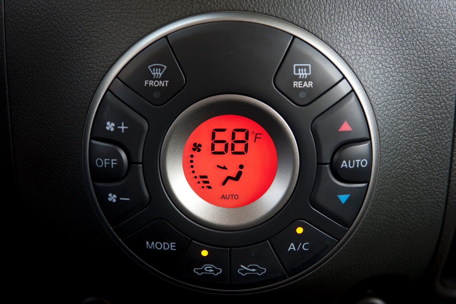 2012 Nissan Cube interior CC