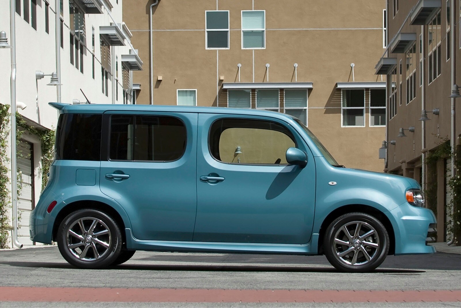 2012 Nissan Cube Wagon Exterior