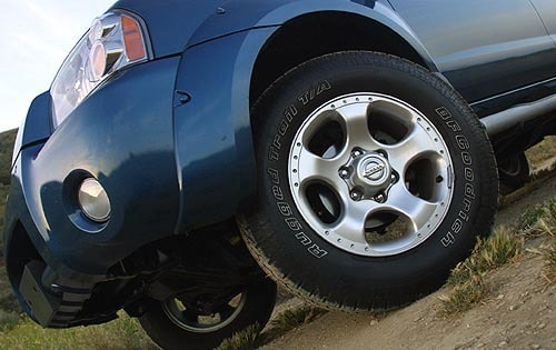 2001 Nissan Frontier — OEM photo 4