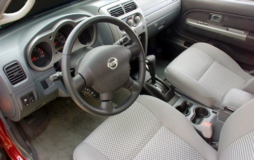 2002 Nissan Frontier interior I