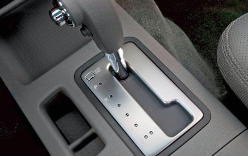 2006 Nissan Frontier interior CC