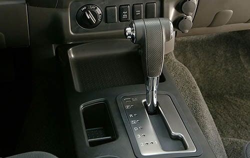 2006 Nissan Frontier interior CC