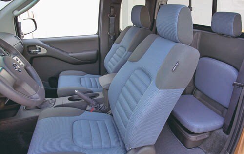 2007 Nissan Frontier interior DETAIL
