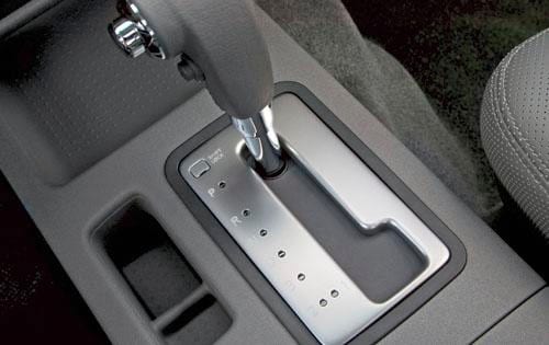 2008 Nissan Frontier interior CC