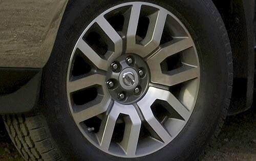 2009 Nissan Frontier — OEM photo 3