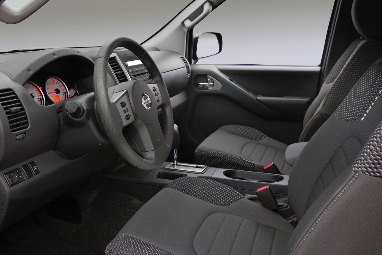 2012 Nissan Frontier interior I