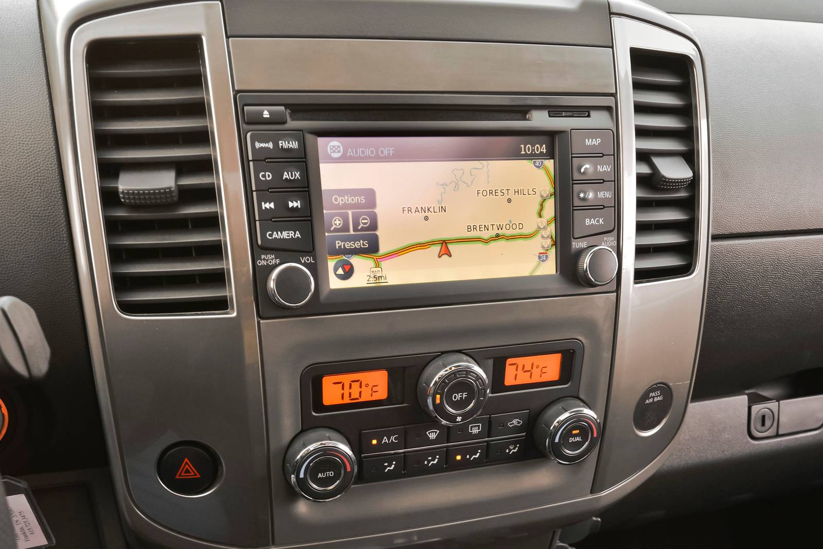 2020 Nissan Frontier interior CC