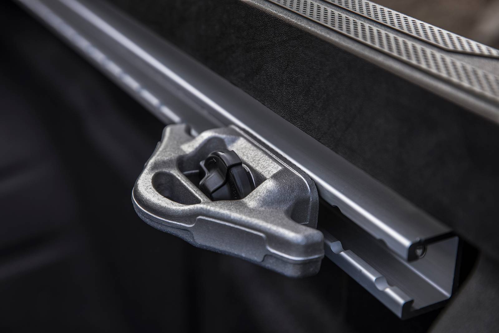 2022 Nissan Frontier front safety EDETAIL