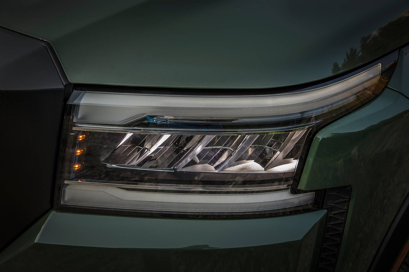 2022 Nissan Frontier front safety EDETAIL