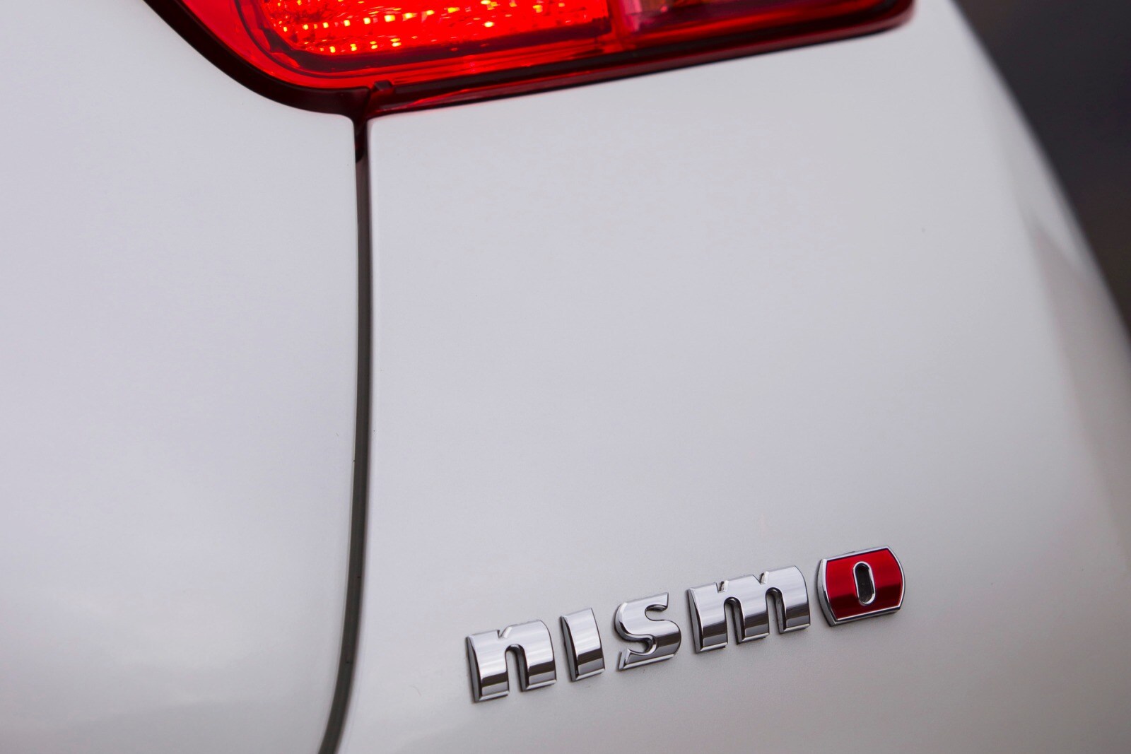 2013 Nissan Juke — OEM photo 3