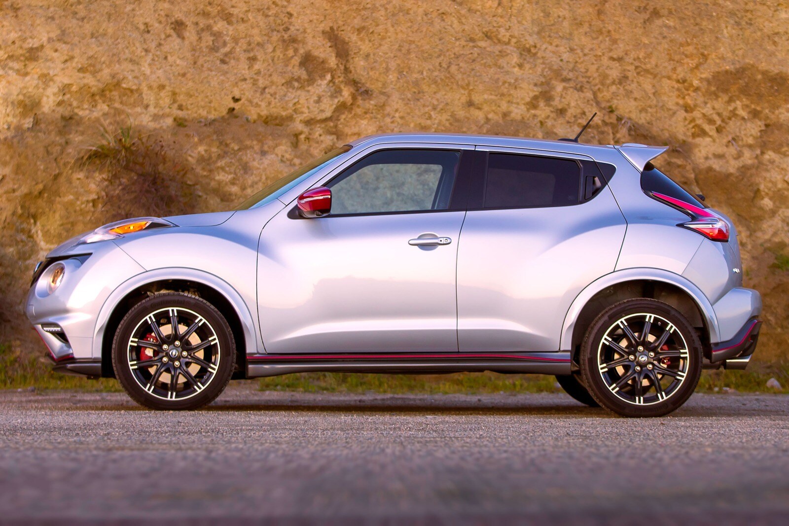 2016 Nissan Juke NISMO RS 4dr Hatchback Exterior Shown