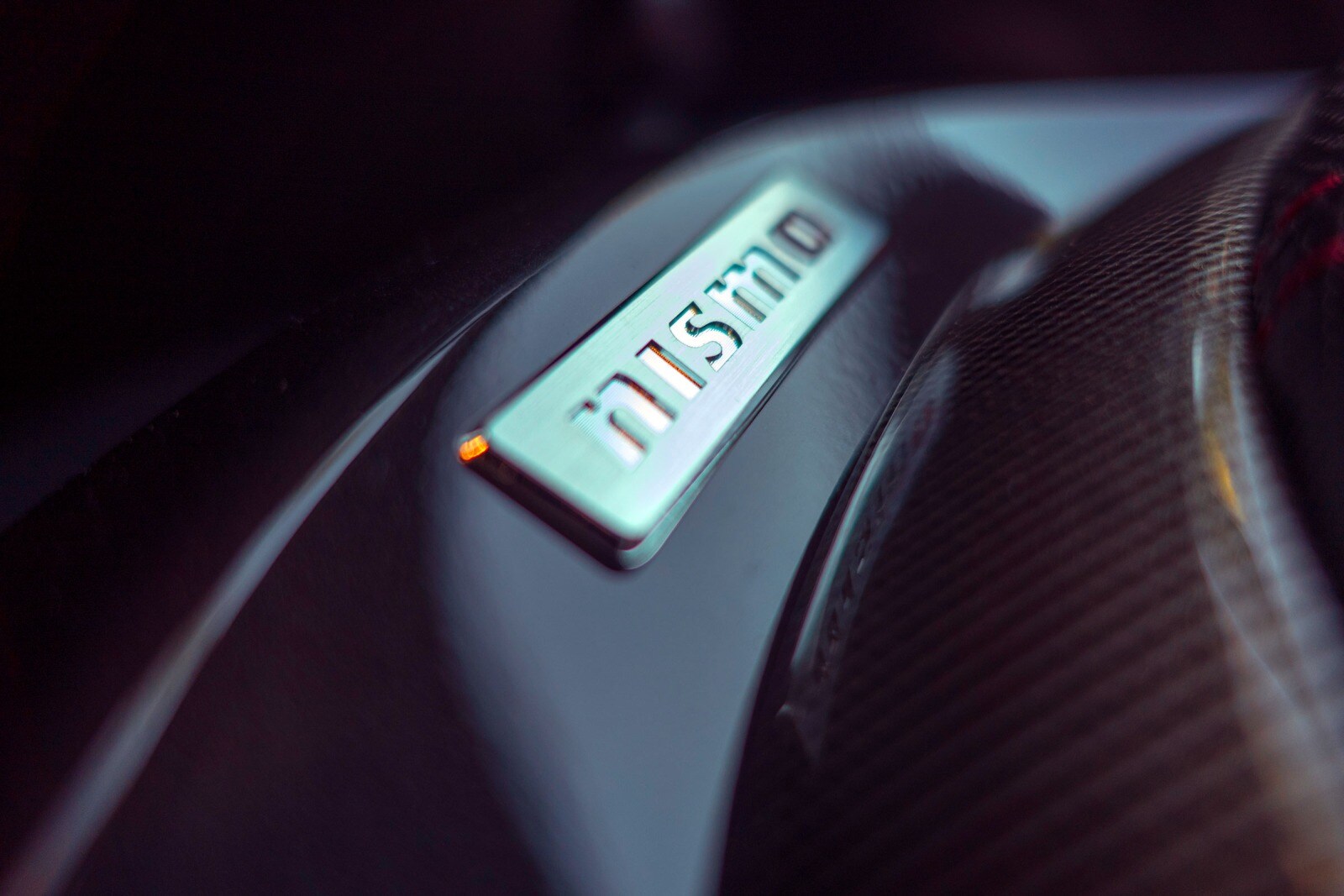 2016 Nissan Juke interior DETAIL