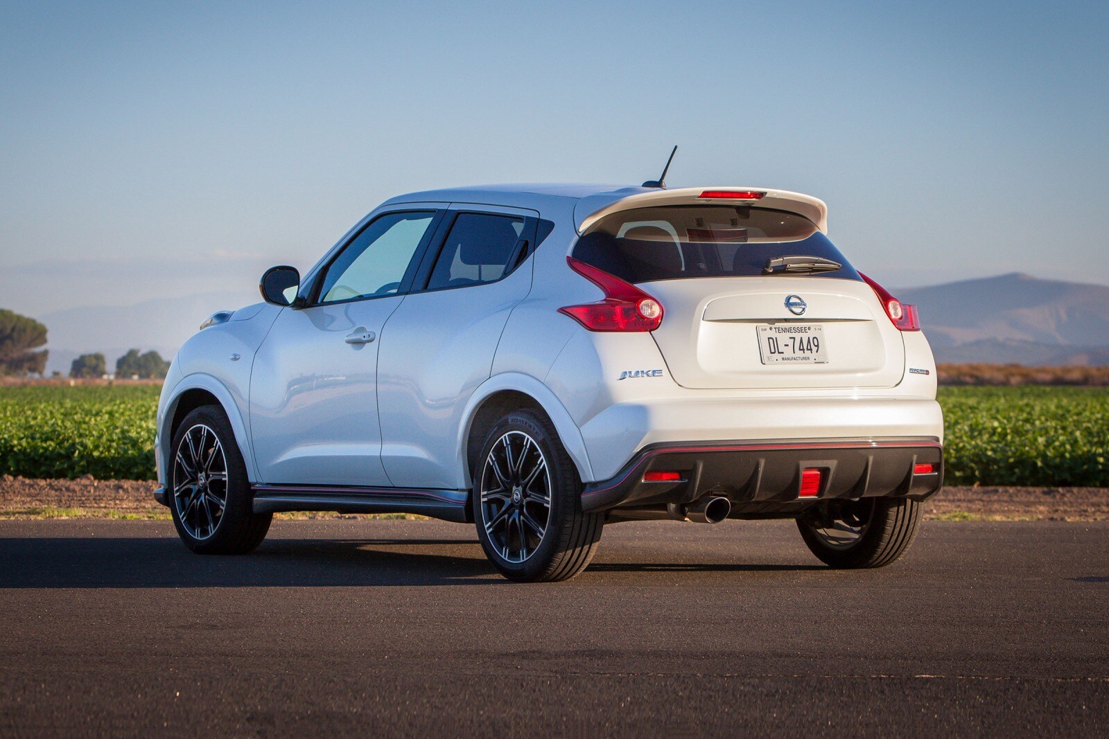 2017 Nissan Juke exterior FOG