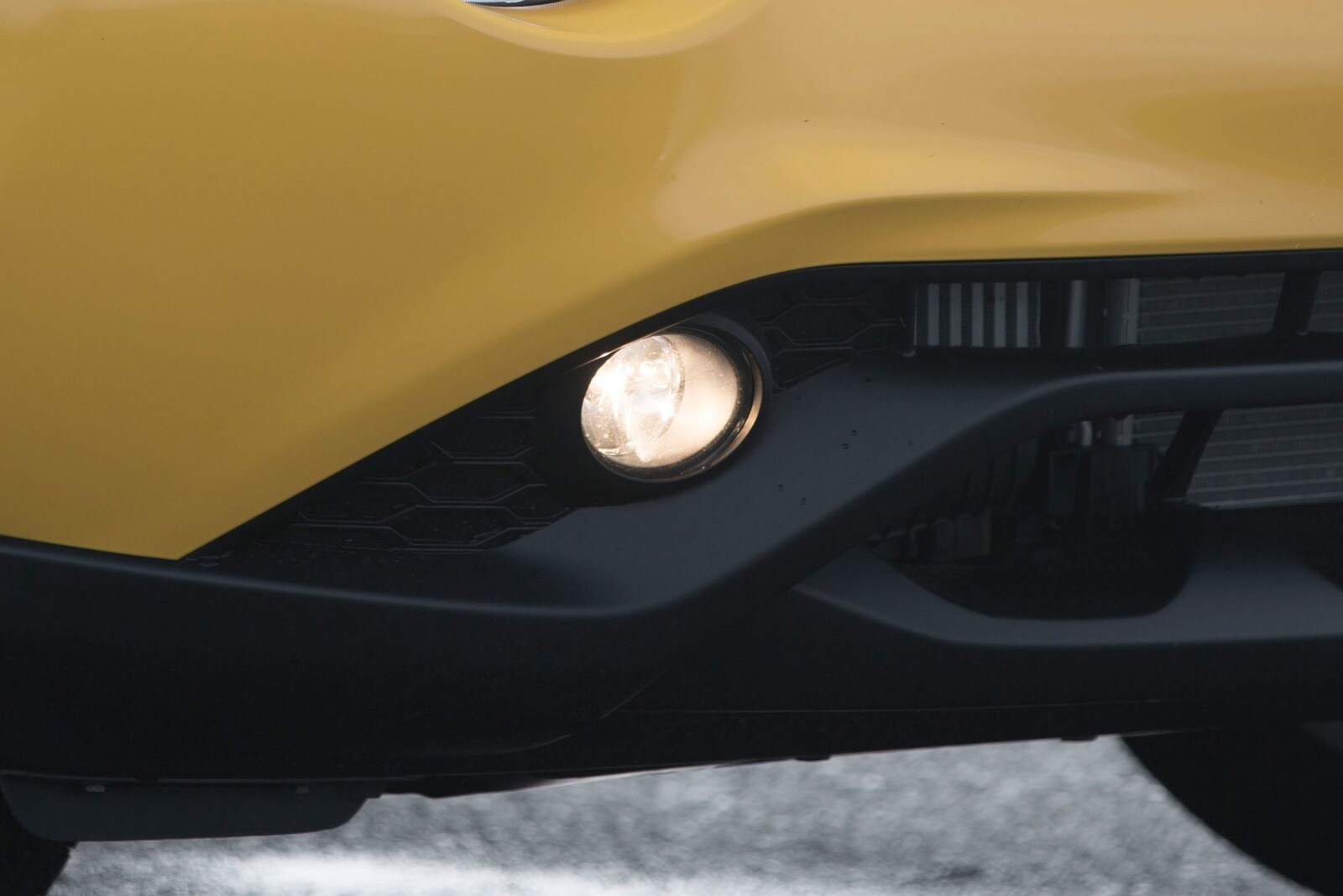 2017 Nissan Juke exterior FOG