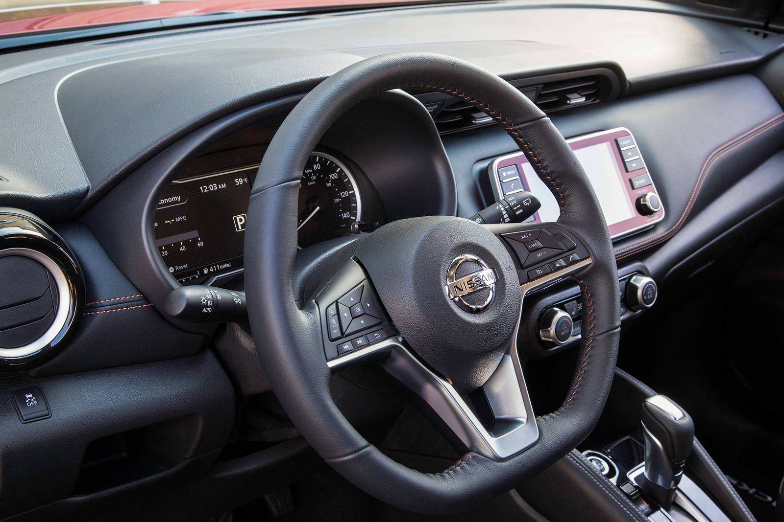 2018 Nissan Kicks front safety D